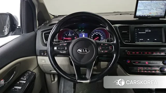 Kia The New Carnival 2019 Серебряный из Кореи, фото 4