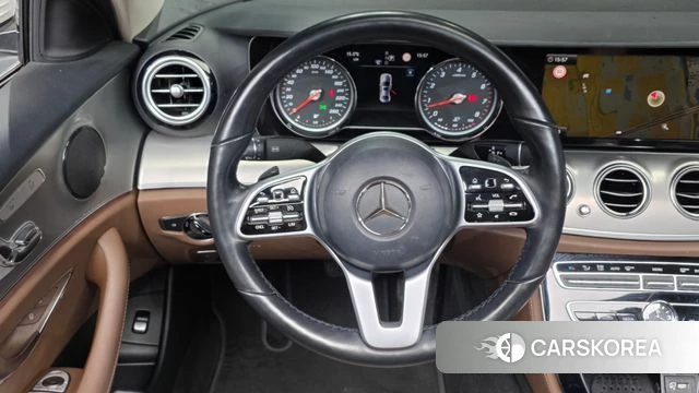 Mercedes-Benz E-Class W213 2018 Белый из Кореи, фото 4