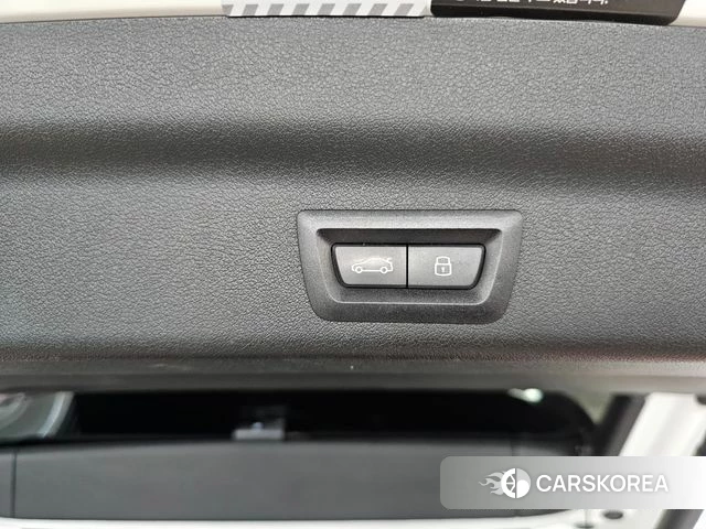 BMW X1 (U11) 2025 Белый из Кореи, фото 4