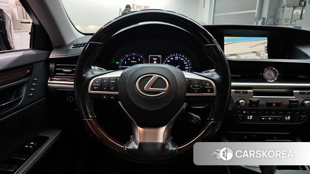 Lexus New ES300h 2018 Черный из Кореи, фото 4