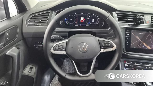 Volkswagen Tiguan second Generation 2022 Черный из Кореи, фото 4