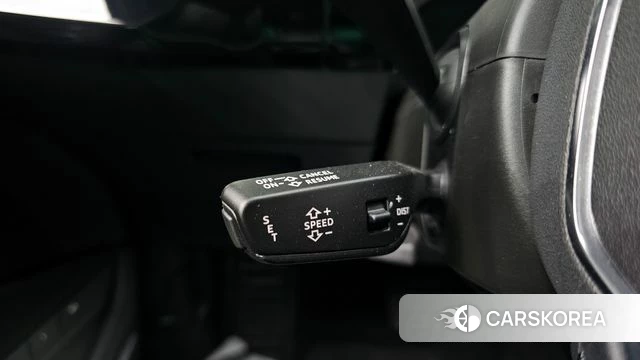 Audi e-Tron 2021 Белый из Кореи, фото 4