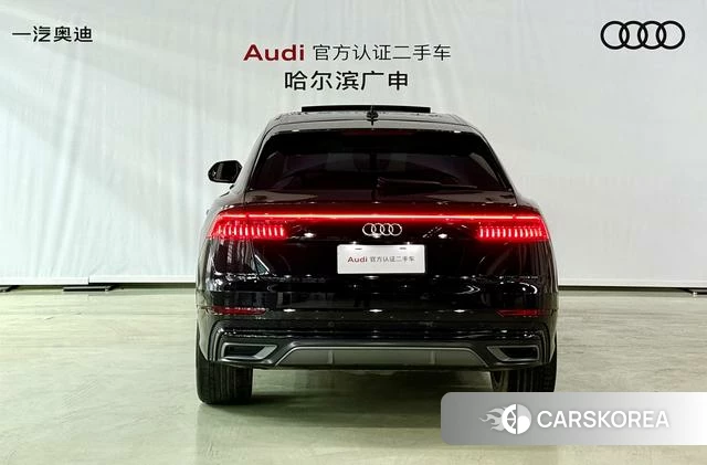 Audi Q8 2023 Черный из Китая, фото 4