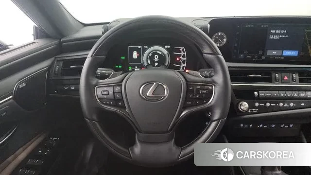 Lexus ES300h 7th generation 2024 Белый из Кореи, фото 4