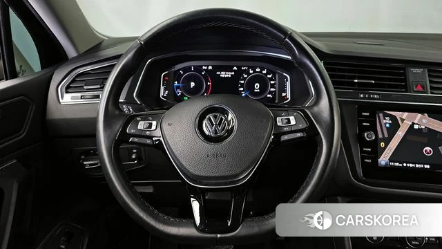 Volkswagen Tiguan Allspace 2020 Черный из Кореи, фото 4