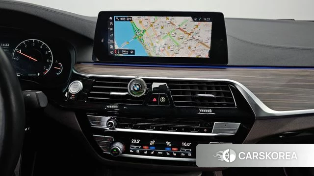 BMW 5 Series (G30) 2019 Черный из Кореи, фото 4