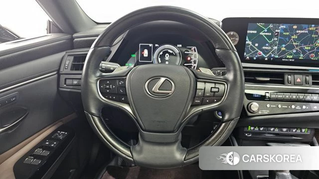 Lexus ES300h 7th generation 2022 Песочный из Кореи, фото 4
