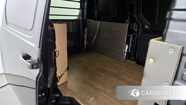 Hyundai Staria 2023 Черный из Кореи, фото 4