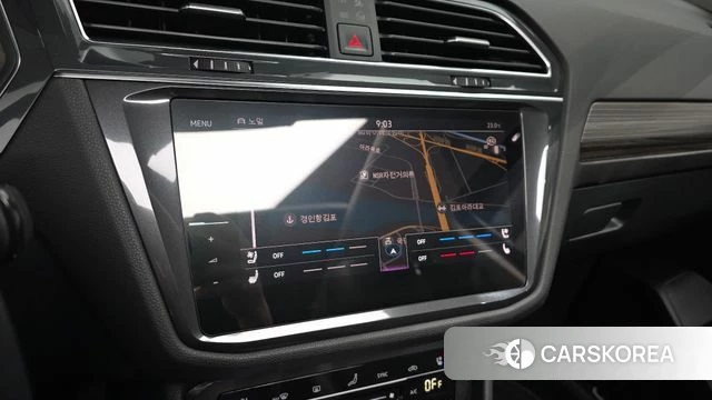 Volkswagen Tiguan Allspace 2023 Черный из Кореи, фото 4