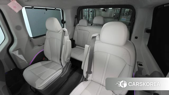 Hyundai Staria 2024 Белый из Кореи, фото 4