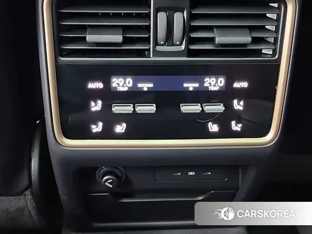 Porsche Cayenne (PO536) 2024 Жемчужный двухцветный из Кореи, фото 4