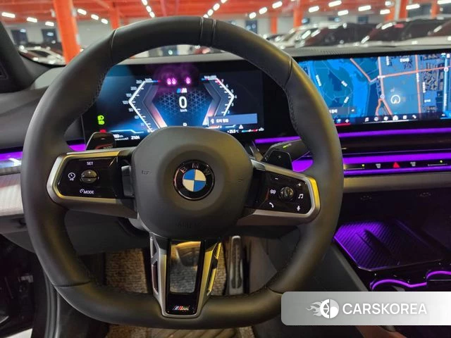 BMW 5 Series (G60) 2025 Серый из Кореи, фото 4