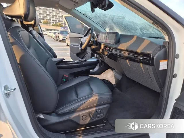 Kia EV6 2022 Белый из Кореи, фото 4