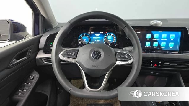 Volkswagen Golf 8th Generation 2022 Синий из Кореи, фото 4