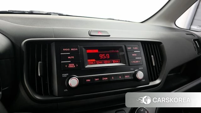 Kia The New Kia Ray 2023 Черный из Кореи, фото 4