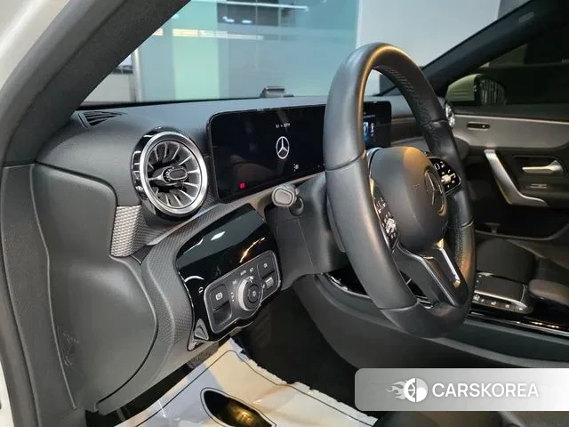 Mercedes-Benz A-Class W177 2021 Белый из Кореи, фото 4