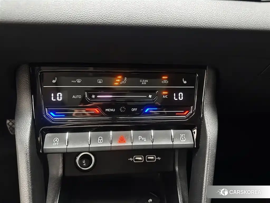 Skoda Krok 2023 Белый из Китая, фото 4