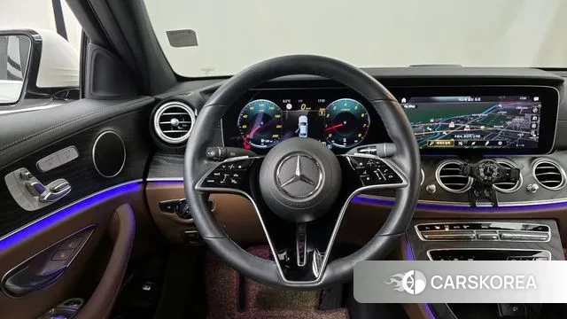 Mercedes-Benz E-Class W213 2022 Белый из Кореи, фото 4
