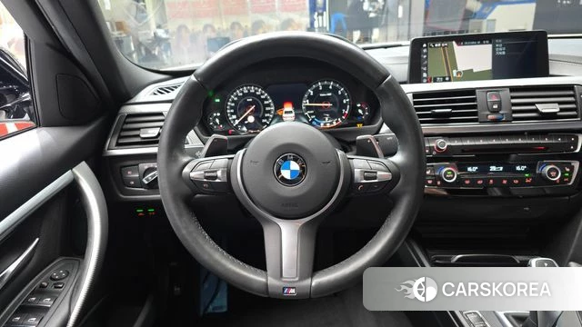 BMW 3 Series (F30) 2018 Белый из Кореи, фото 4