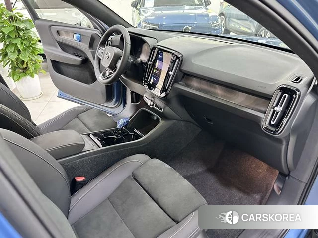 Volvo C40 EV 2023 Синий из Китая, фото 4