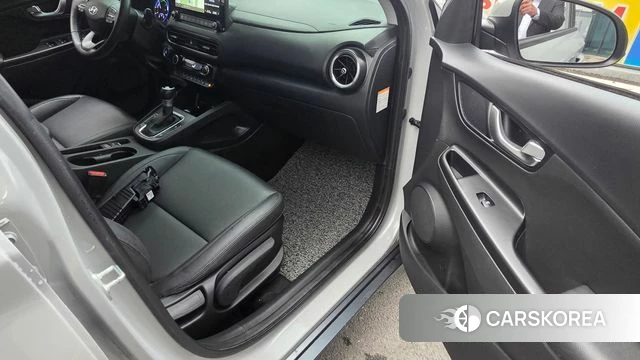 Hyundai The New Kona 2022 Серебристо-серый из Кореи, фото 4