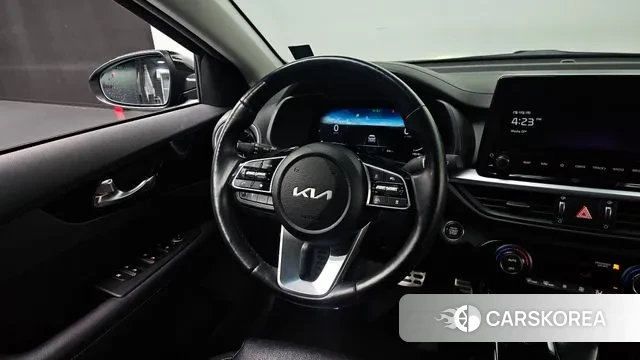 Kia The New K3 2nd generation 2024 Черный из Кореи, фото 4