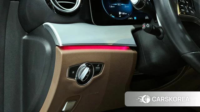 Mercedes-Benz E-Class W213 2020 Белый из Кореи, фото 4
