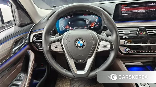 BMW 5 Series (G30) 2020 Белый из Кореи, фото 4