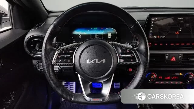 Kia The New K3 2nd generation 2021 Белый из Кореи, фото 4