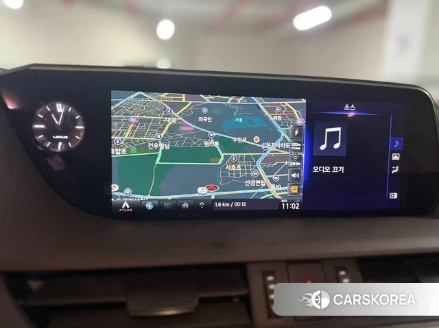 Lexus ES300h 7th generation 2019 Серебристо-серый из Кореи, фото 4