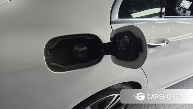 Mercedes-Benz E-Class W213 2021 Белый из Кореи, фото 4