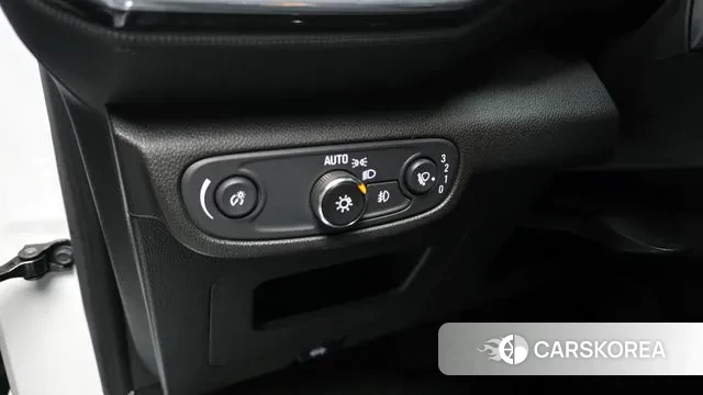 Chevrolet (GM Daewoo) Trailblazer 2022 Белый из Кореи, фото 4