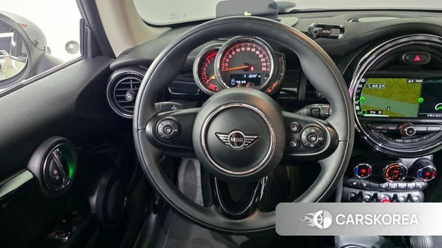 Mini Cooper 2018 Жемчужный цвет из Кореи, фото 4