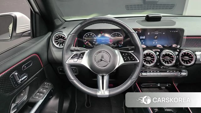 Mercedes-Benz GLB-Class X247 2024 Белый из Кореи, фото 4