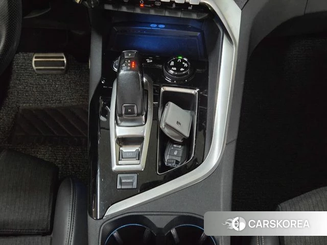 Peugeot 3008 second generation 2018 Белый из Кореи, фото 4
