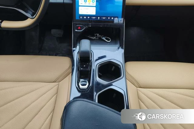 Geely Automobile Boyue L 2023 Белый из Китая, фото 4