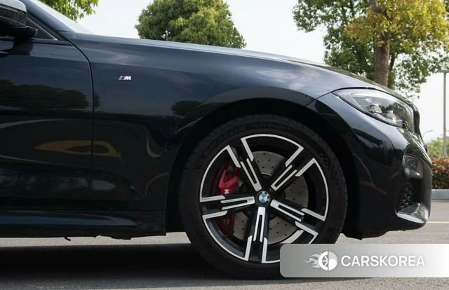 BMW 3 series 2022 Черный из Китая, фото 4