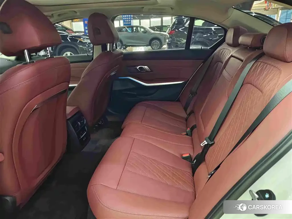 BMW 3 series 2025 Белый из Китая, фото 4