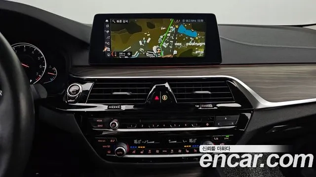 BMW 5 Series (G30) 2018 Серебристо-серый из Кореи, фото 4