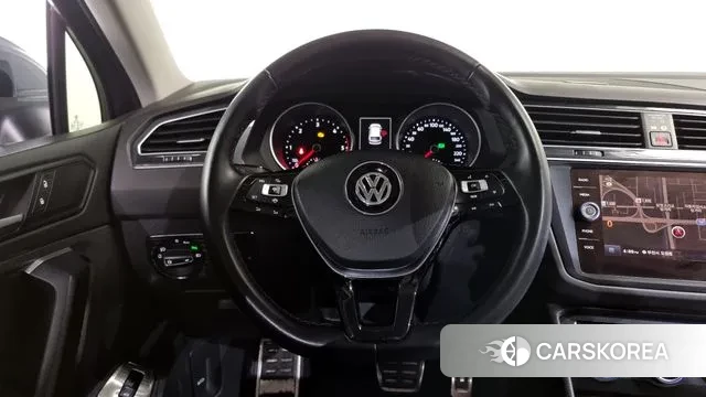 Volkswagen Tiguan second Generation 2020 Серый из Кореи, фото 4