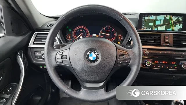 BMW 3 Series (F30) 2018 Белый из Кореи, фото 4
