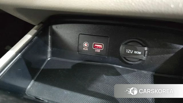 Kia The New Carnival 2018 Белый из Кореи, фото 4