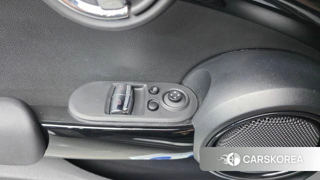 Mini Cooper 2021 Черный из Кореи, фото 4