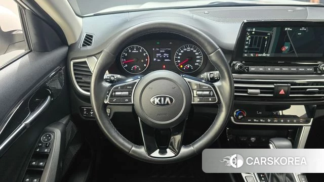 Kia Seltos 2021 Белый из Кореи, фото 4