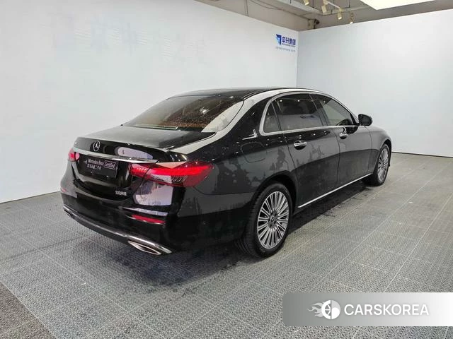 Mercedes-Benz E-class 2023 Черный из Китая, фото 4