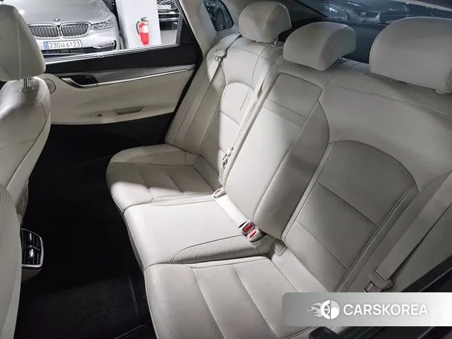 Hyundai The New Grandeur IG Hybrid 2022 Белый из Кореи, фото 4