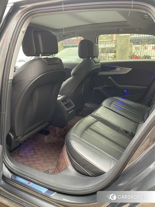 Audi A4L id 3921157 из Китая 4