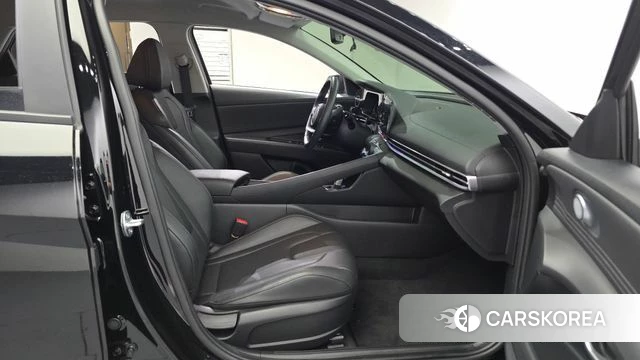 Hyundai The New Avante (CN7) 2023 Черный из Кореи, фото 4