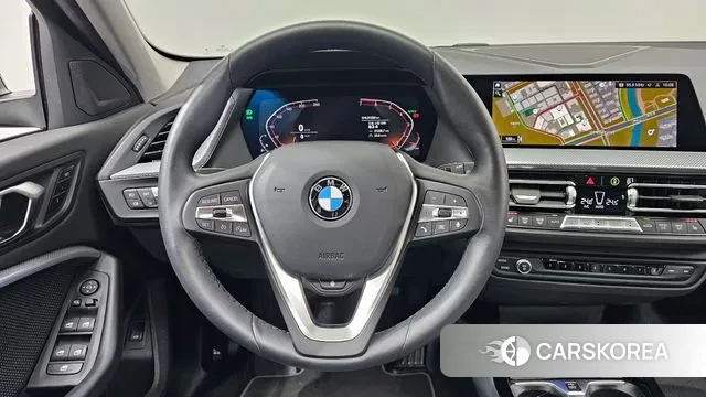 BMW 1 Series (F40) 2023 Черный из Кореи, фото 4