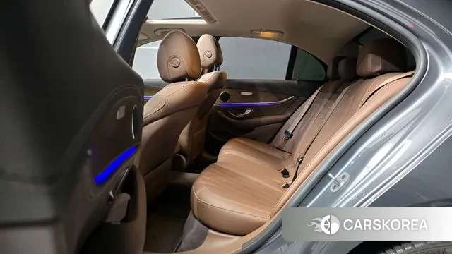 Mercedes-Benz E-Class W213 2019 Серый из Кореи, фото 4